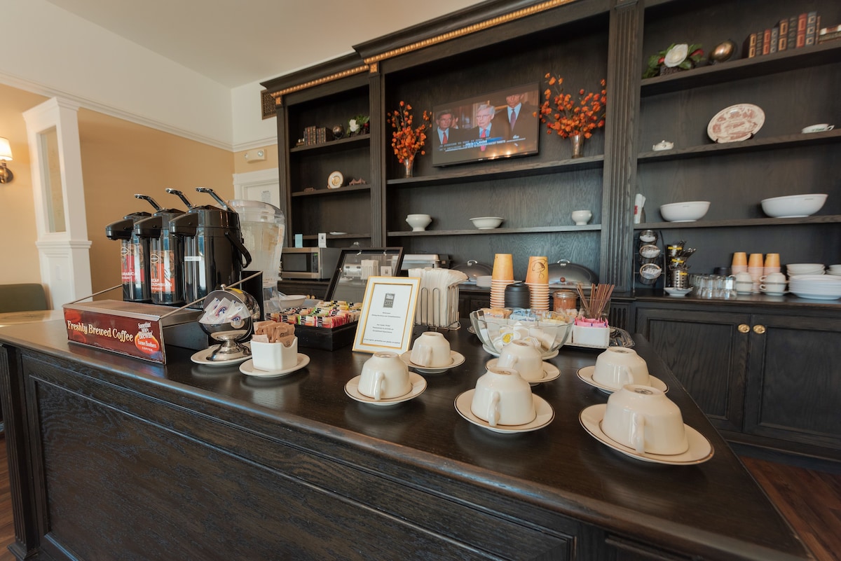 Stanyan Park Hotel - Photo 1