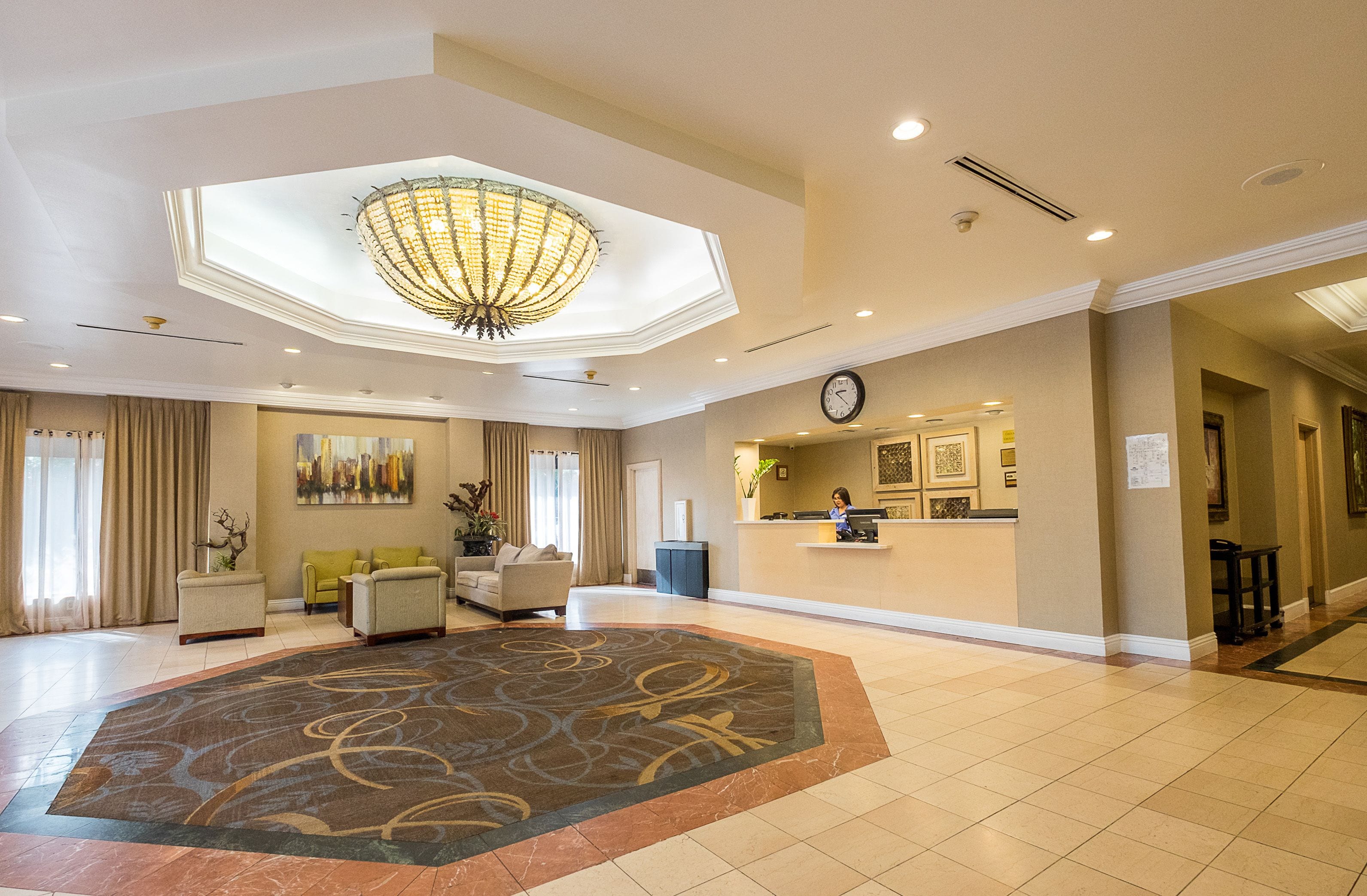 Howard Johnson by Wyndham Fullerton Anaheim Conference Cntr - Photo 1