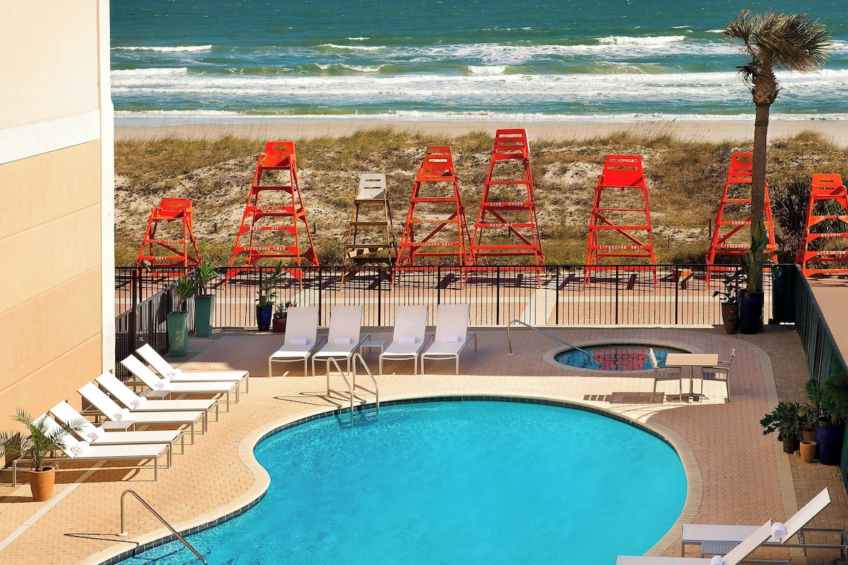 Four Points by Sheraton Jacksonville Beachfront - Photo 1