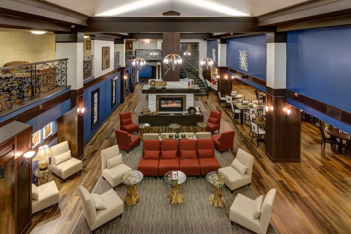 Four Points by Sheraton Bellingham Hotel & Conference Center - Photo 1