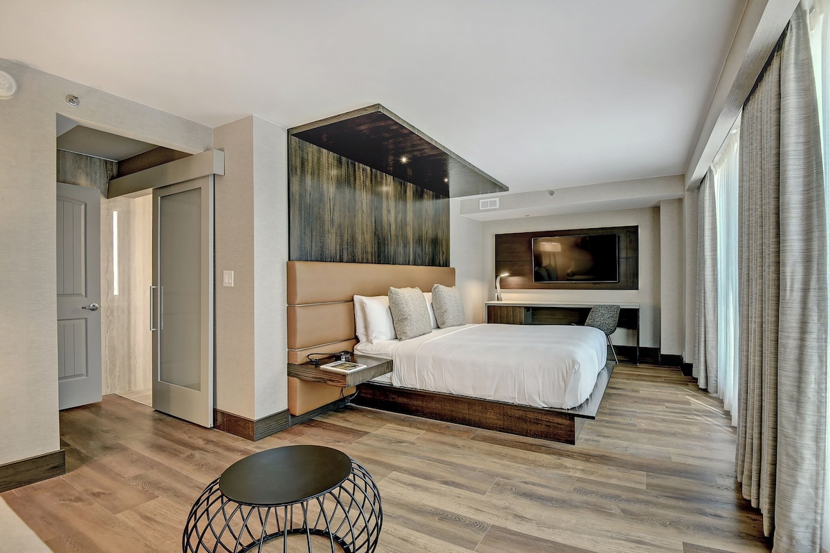 Marriott Tulsa Hotel Southern Hills - Photo 1