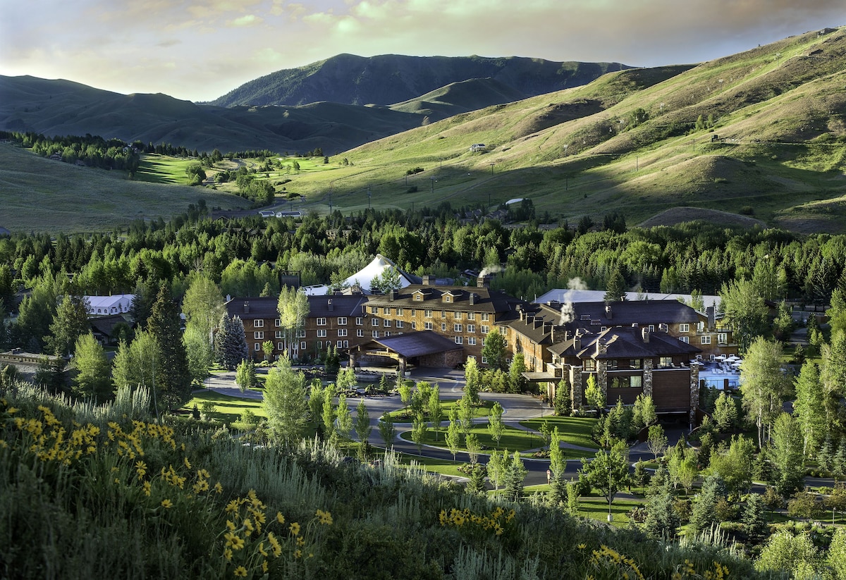 Sun Valley Lodge - Photo 1