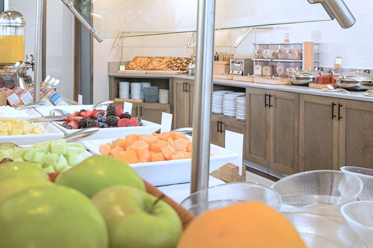 Doubletree By Hilton Hotel Boston - Rockland - Photo 1