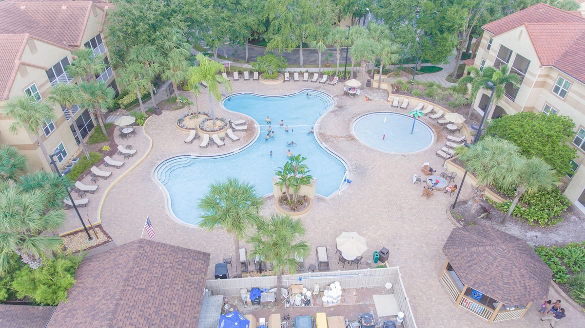 Blue Tree Resort At Lake Buena Vista - Photo 1