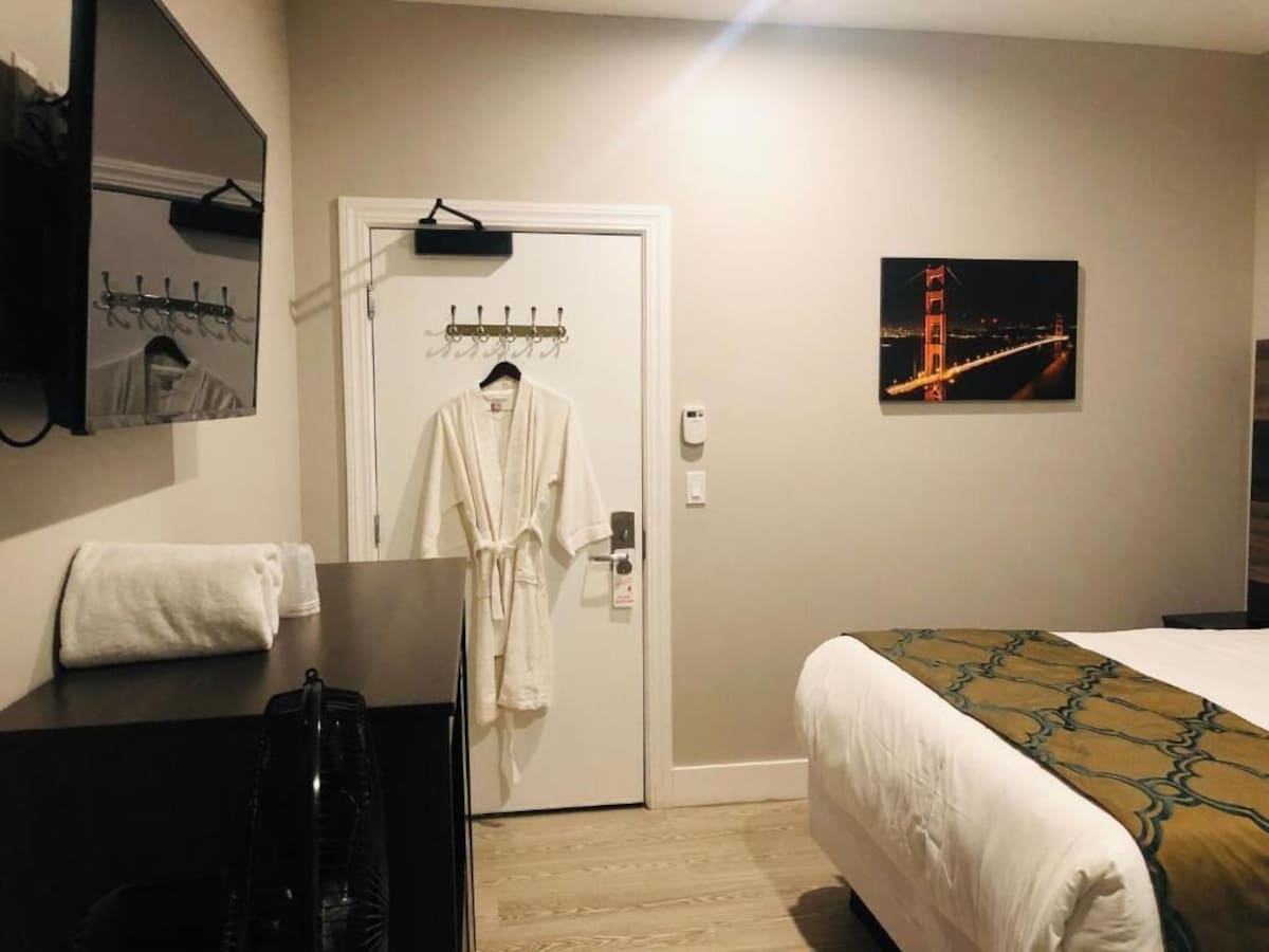 Bay Hotel - Photo 1