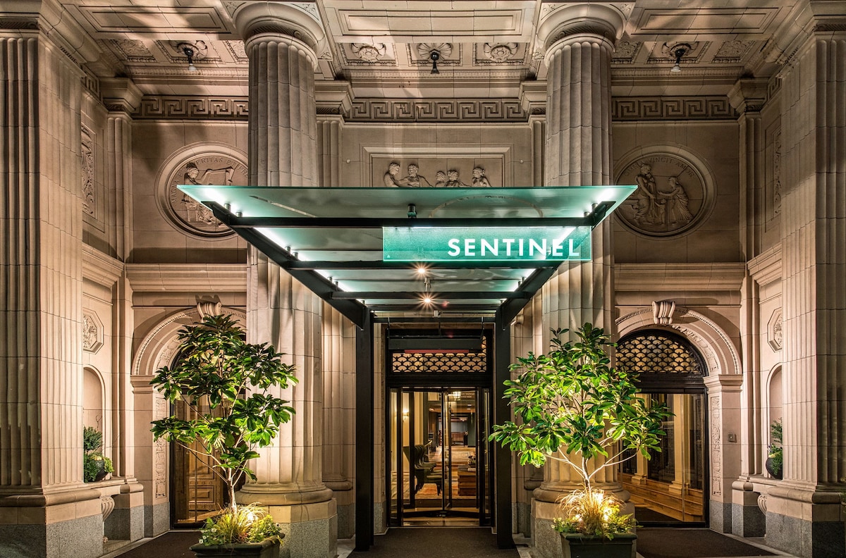 Sentinel - Photo 1