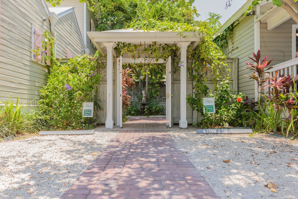Key West Villas - Photo 1