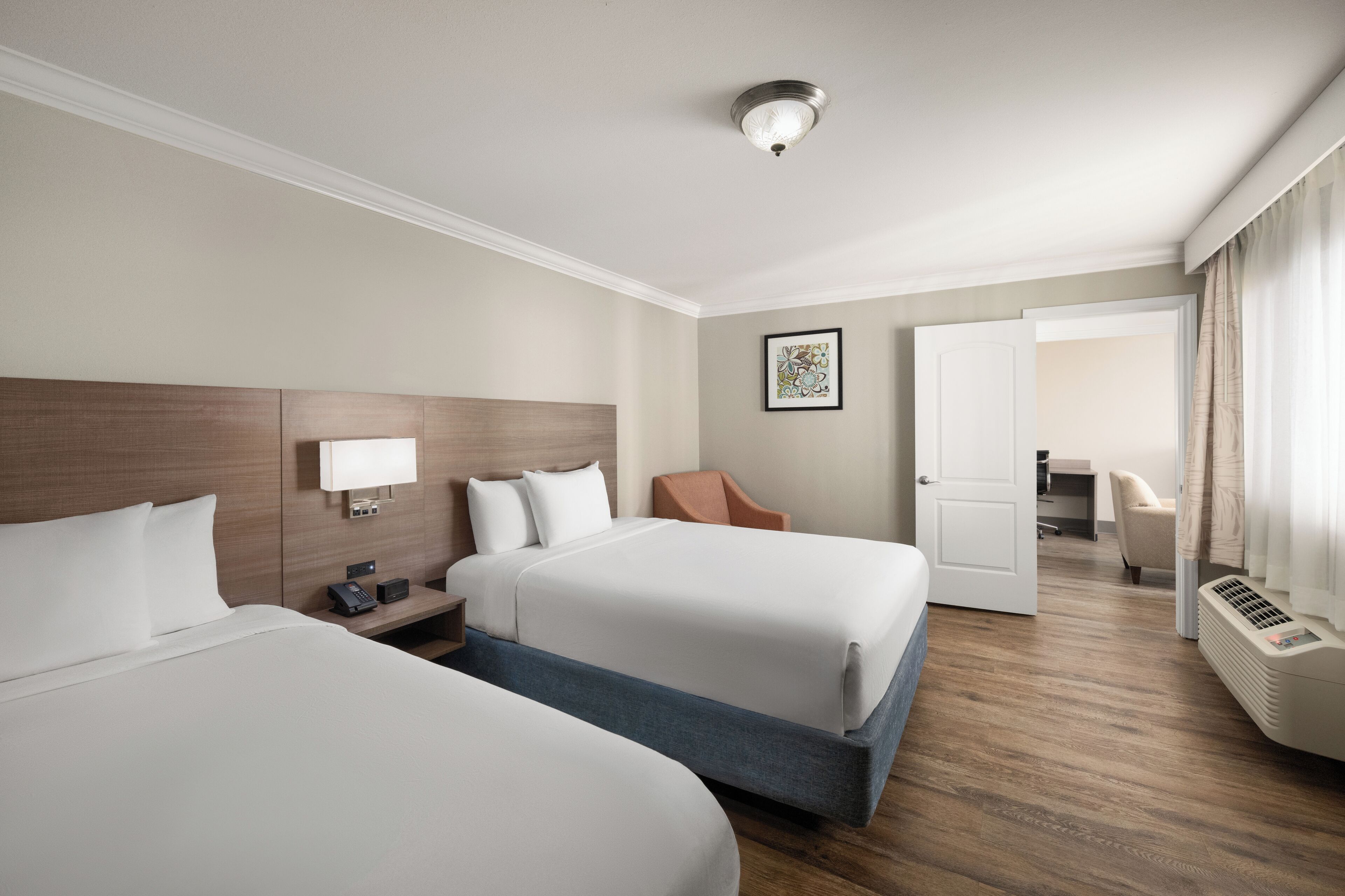 Solara Inn and Suites - Photo 1