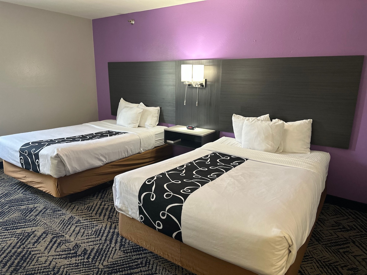 La Quinta Inn by Wyndham Omaha Southwest - Photo 1
