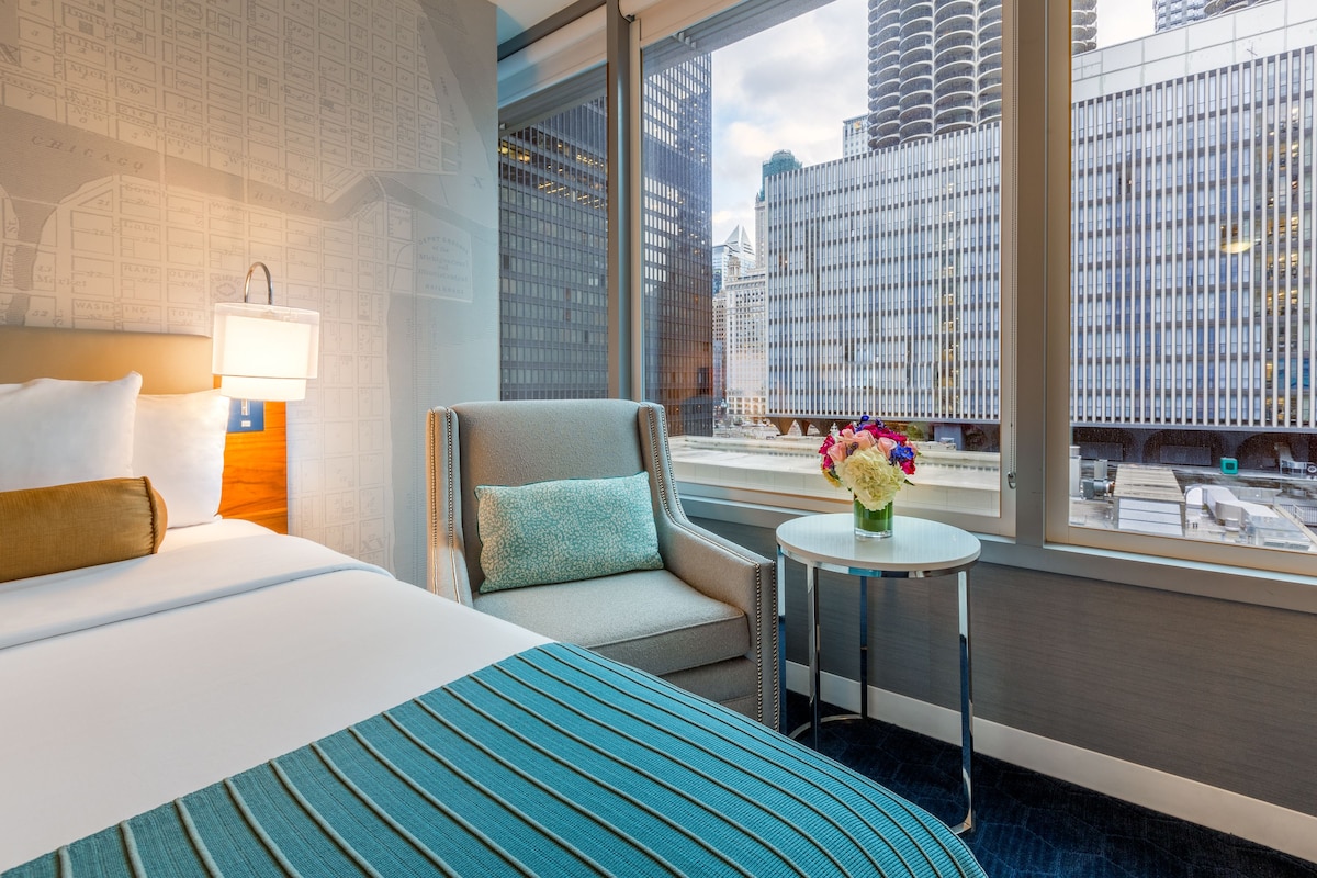 Kinzie Hotel - Photo 1
