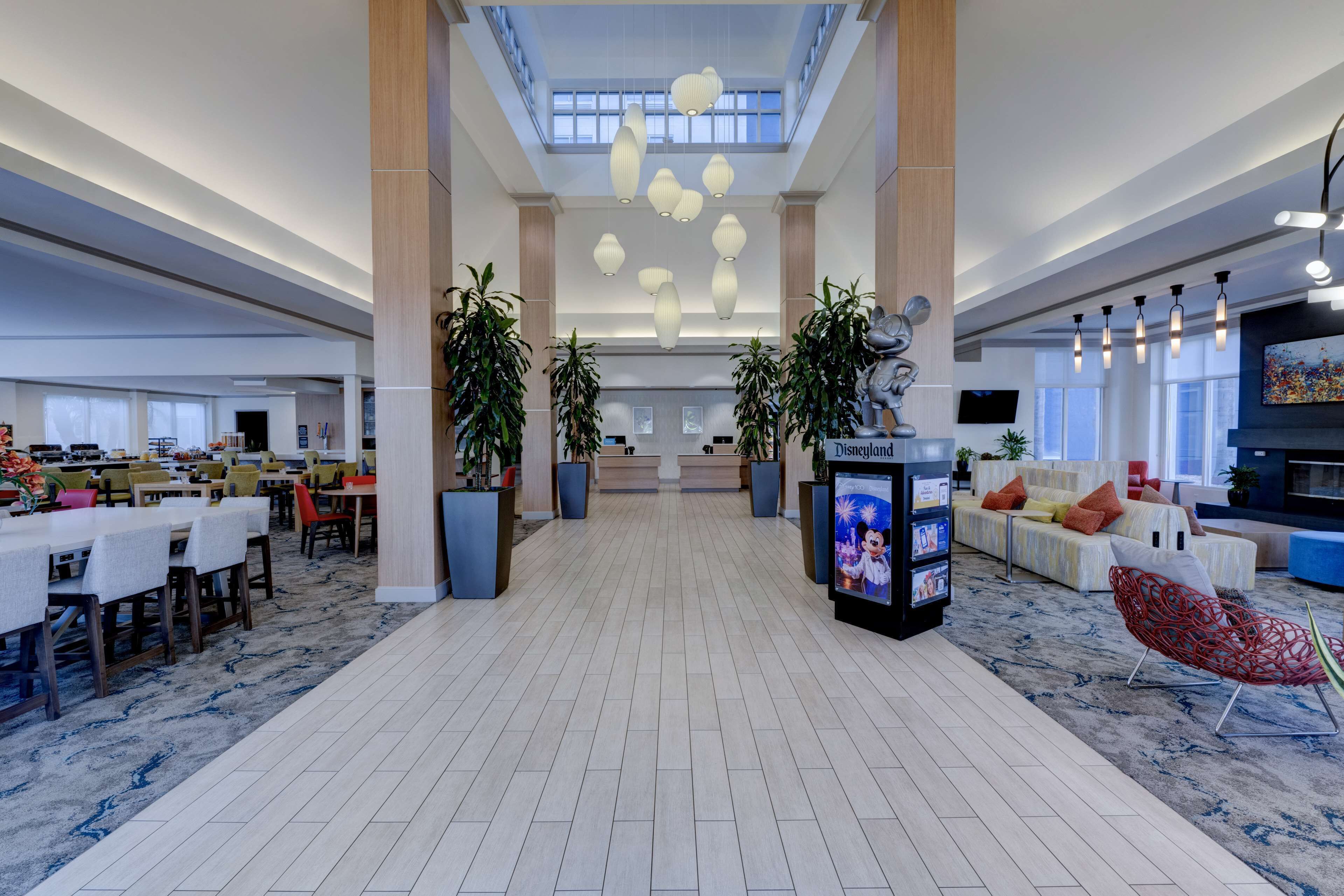 Hilton Garden Inn Anaheim/Garden Grove - Photo 1