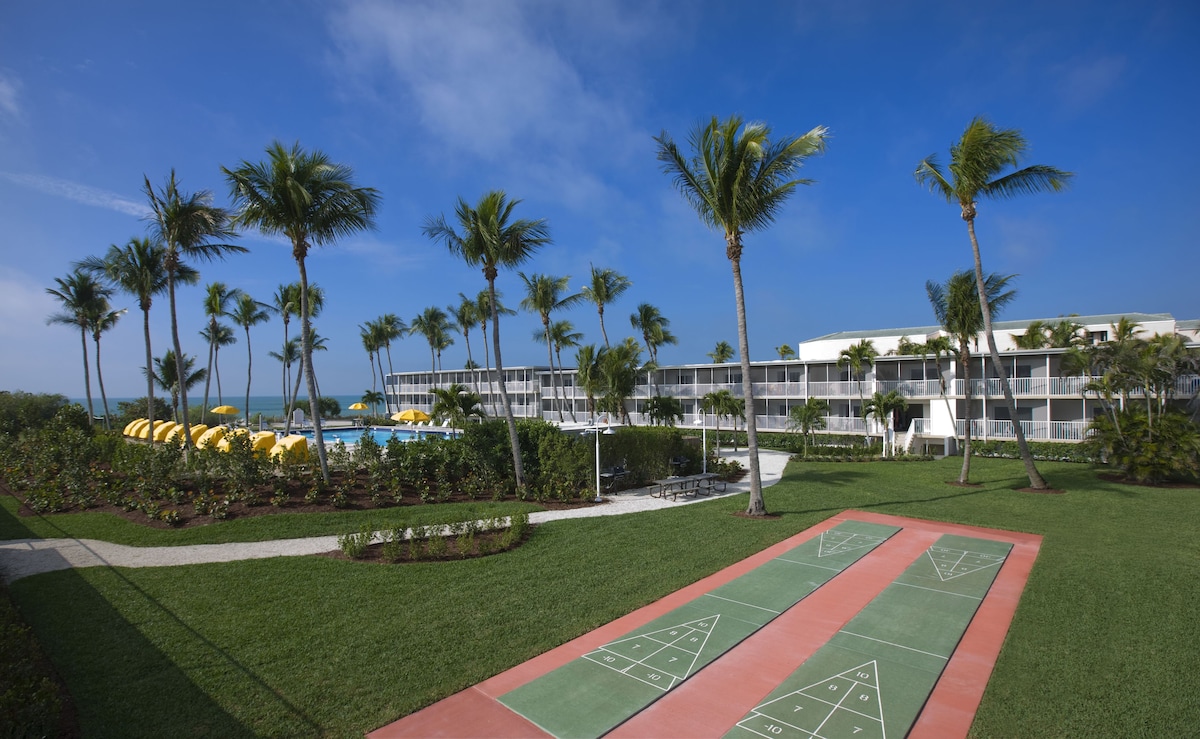 Sunset Beach Inn - Photo 1