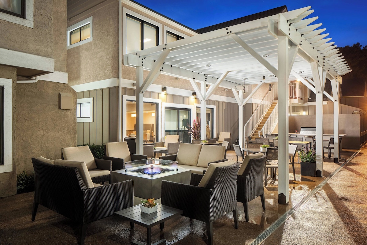 Residence Inn by Marriott San Diego La Jolla - Photo 1