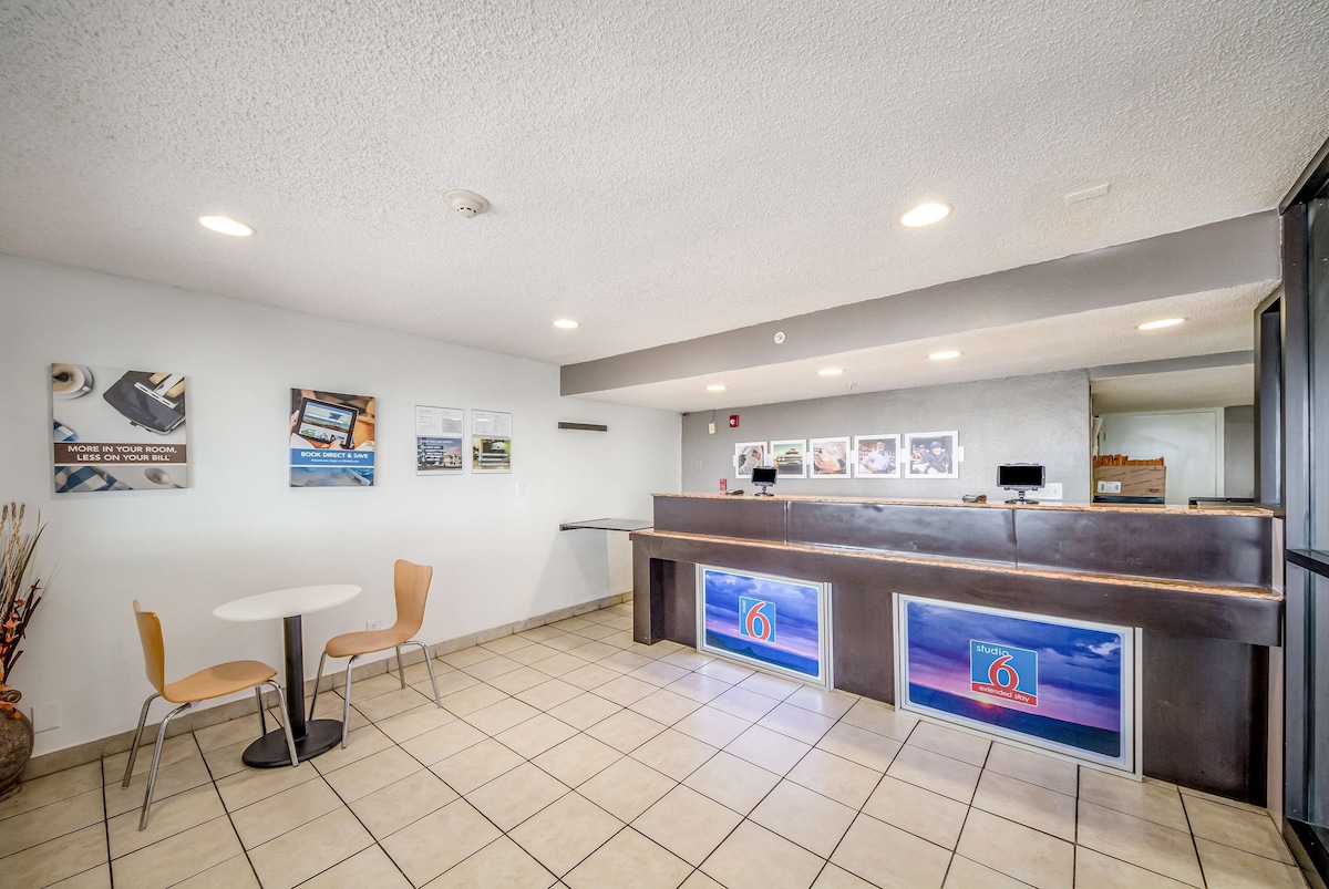 Studio 6-Corpus Christi, TX - North - Photo 1