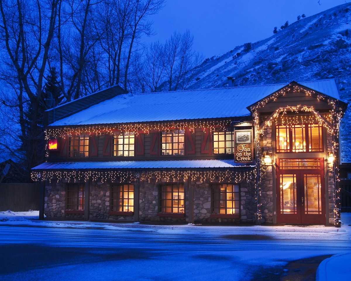 Inn on the Creek - Photo 1