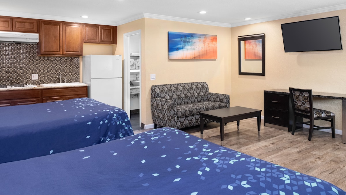 Scandia Hotel - Photo 1