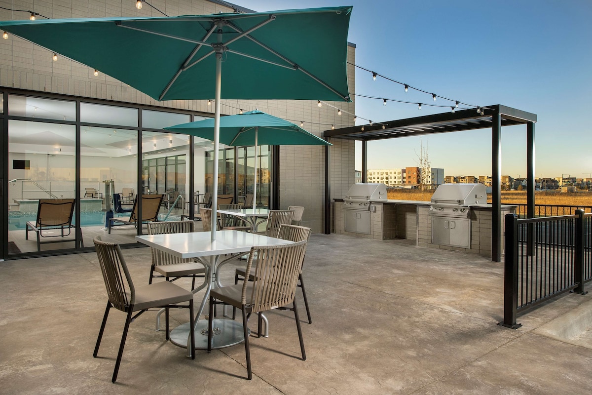 Home2 Suites by Hilton Denver Central Park - Photo 1