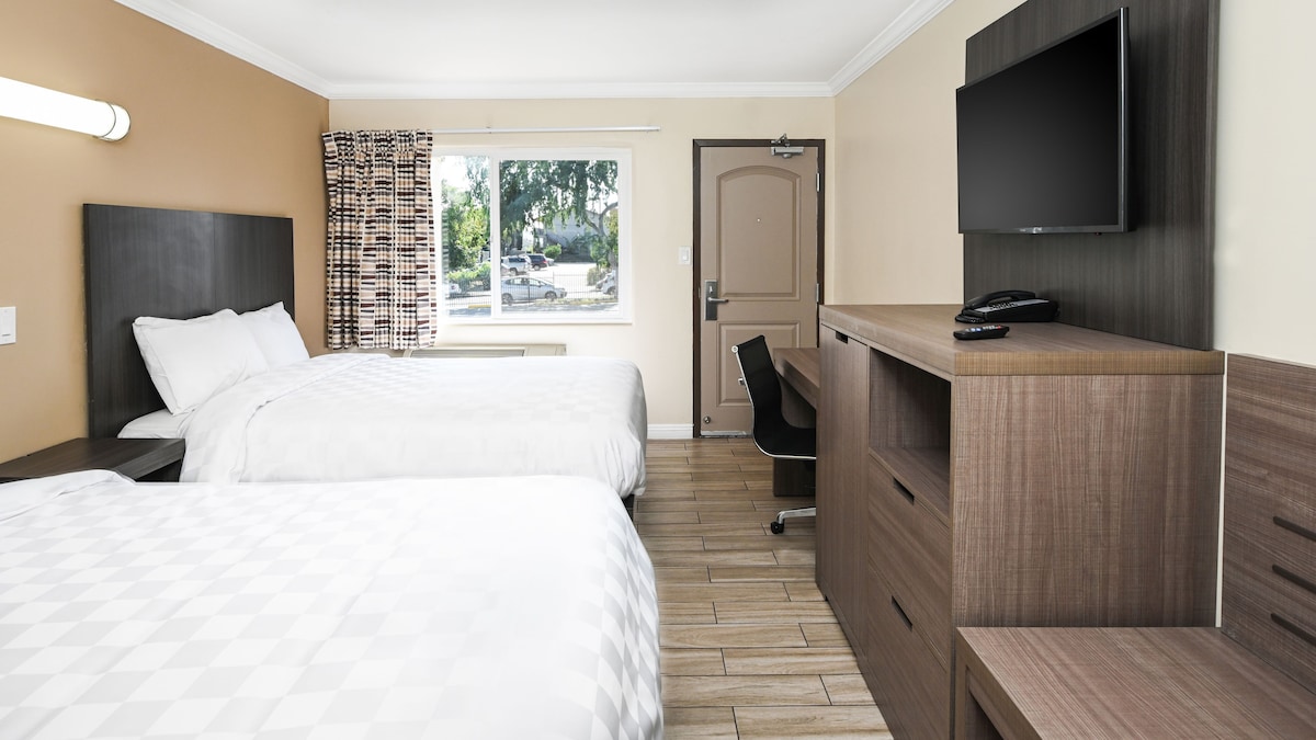 Sea Rock Inn - Long Beach - Photo 1