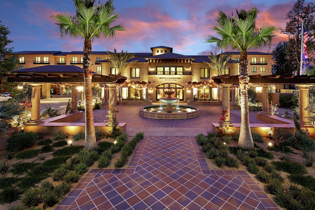 Hilton Garden Inn San Diego Old Town/SeaWorld Area - Photo 1