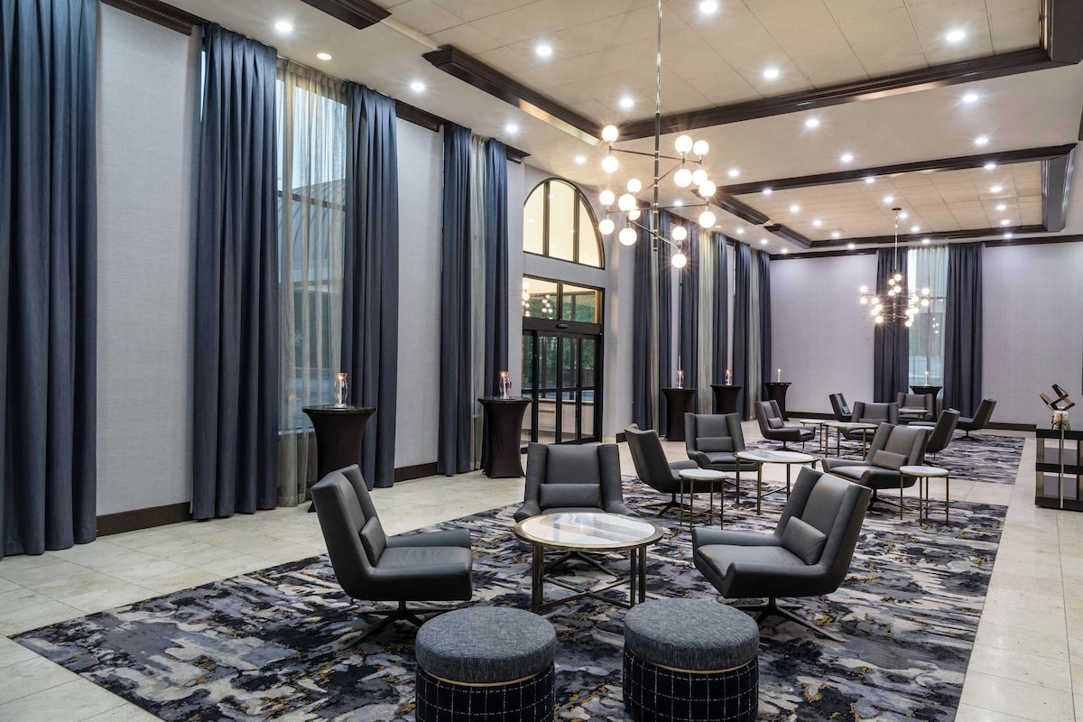 Sheraton Ann Arbor Hotel - Photo 1