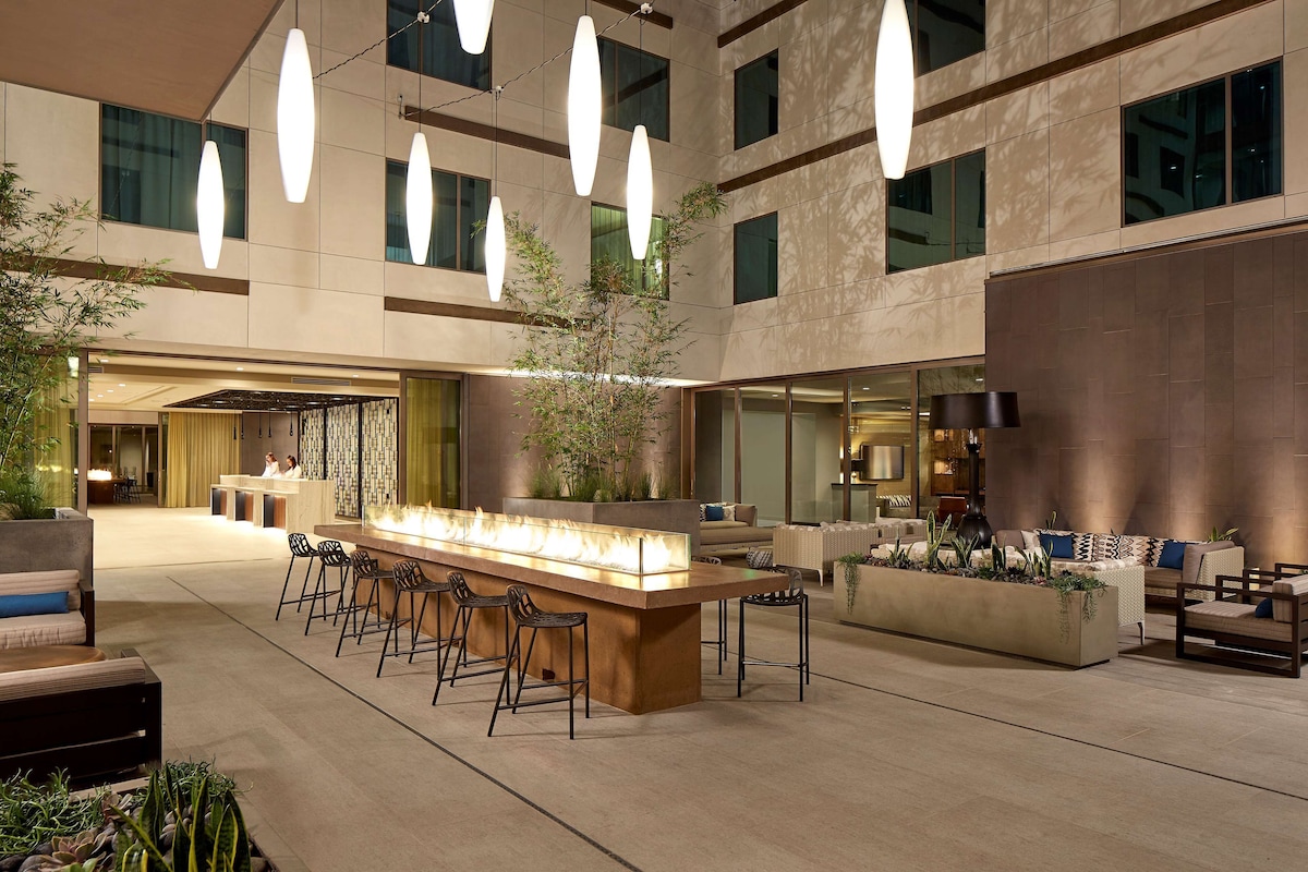 Homewood Suites by Hilton San Diego Downtown/Bayside - Photo 1