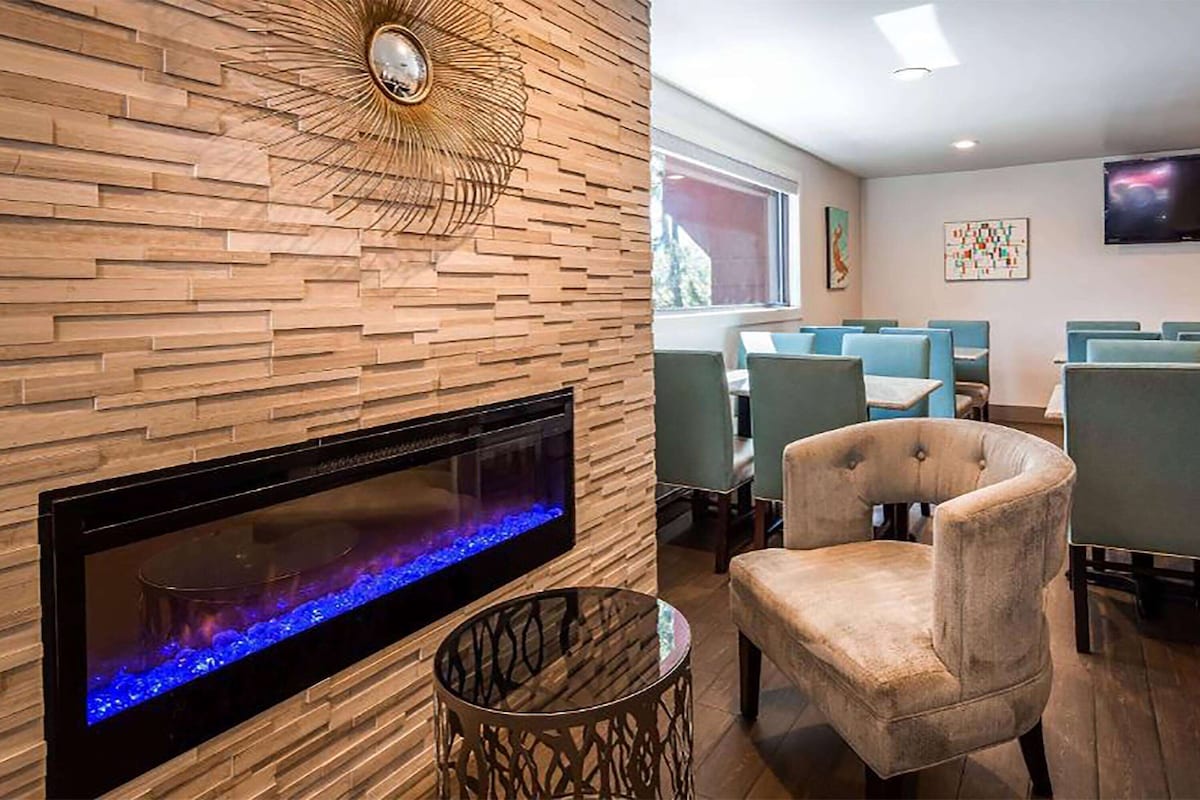 Baymont by Wyndham Durango - Photo 1