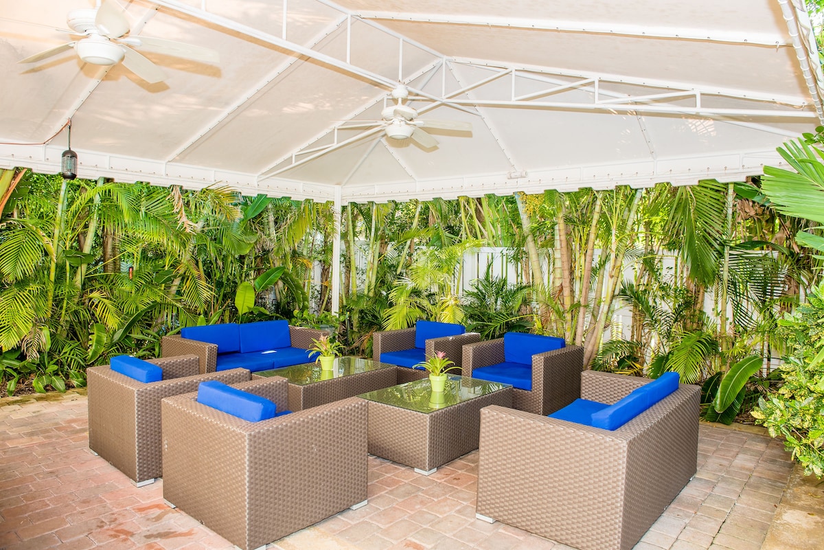 Ocean Lodge - Photo 1